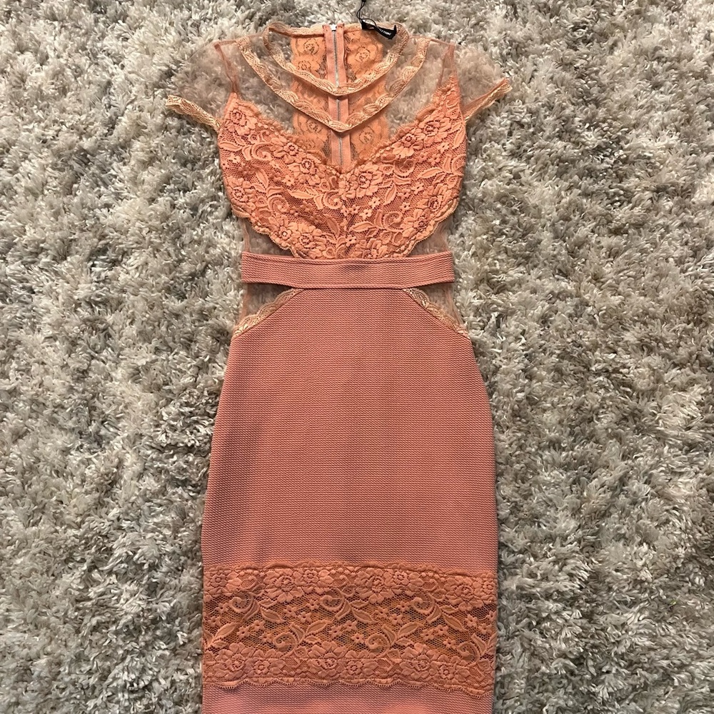 PrettyLittleThing Lace Midi Dress in Peach